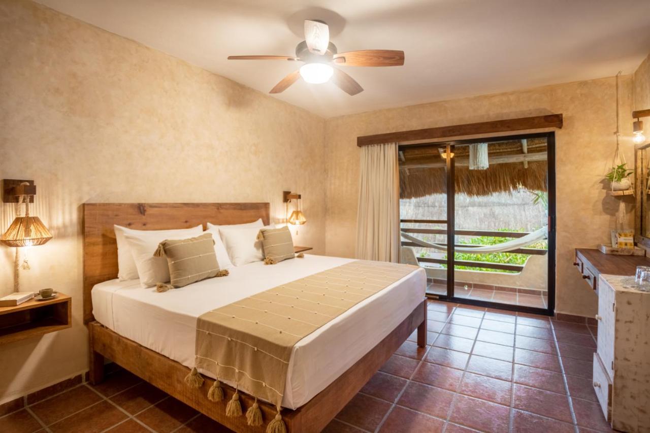 Hotel Casa Colibri Плая-дель-Кармен Экстерьер фото