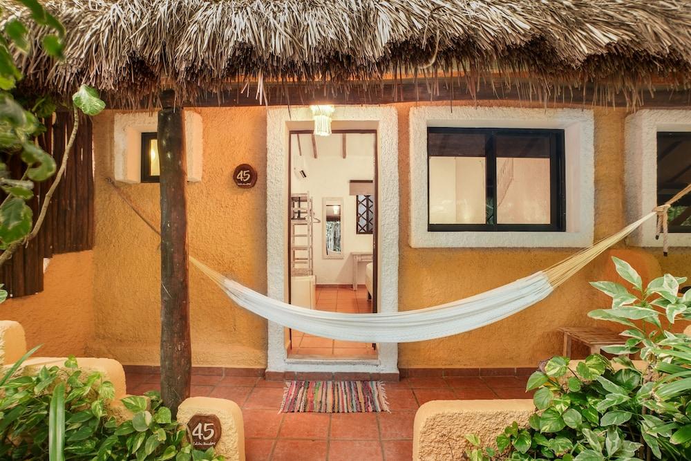 Hotel Casa Colibri Плая-дель-Кармен Экстерьер фото