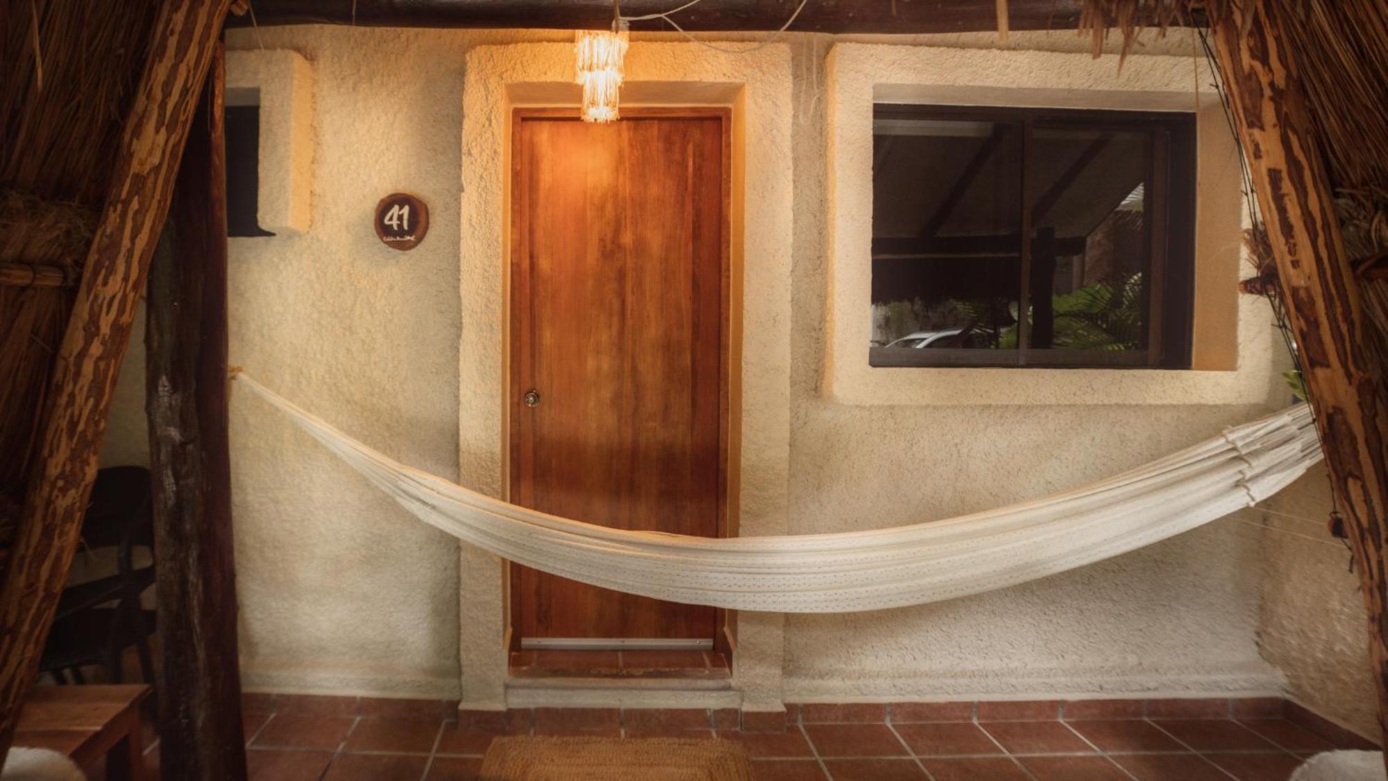 Hotel Casa Colibri Плая-дель-Кармен Экстерьер фото